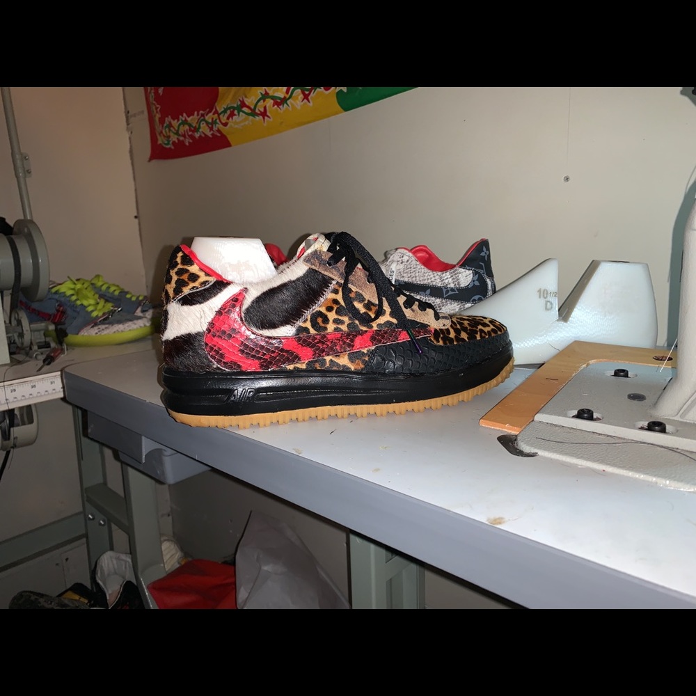 Custom AF1 - Picture 2 of 4